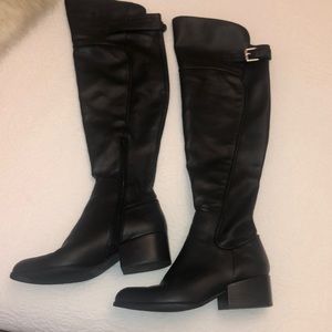 ✨Guess knee boots✨